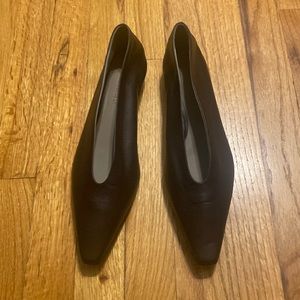 Bottega Veneta Almond Leather loafers Brown size 40